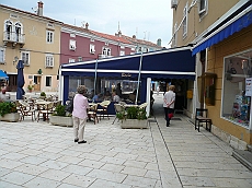 P1120378